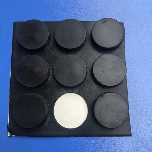 深圳硅膠墊誠信企業(yè)推薦 正裕橡塑制品廠堅守品質(zhì)為本